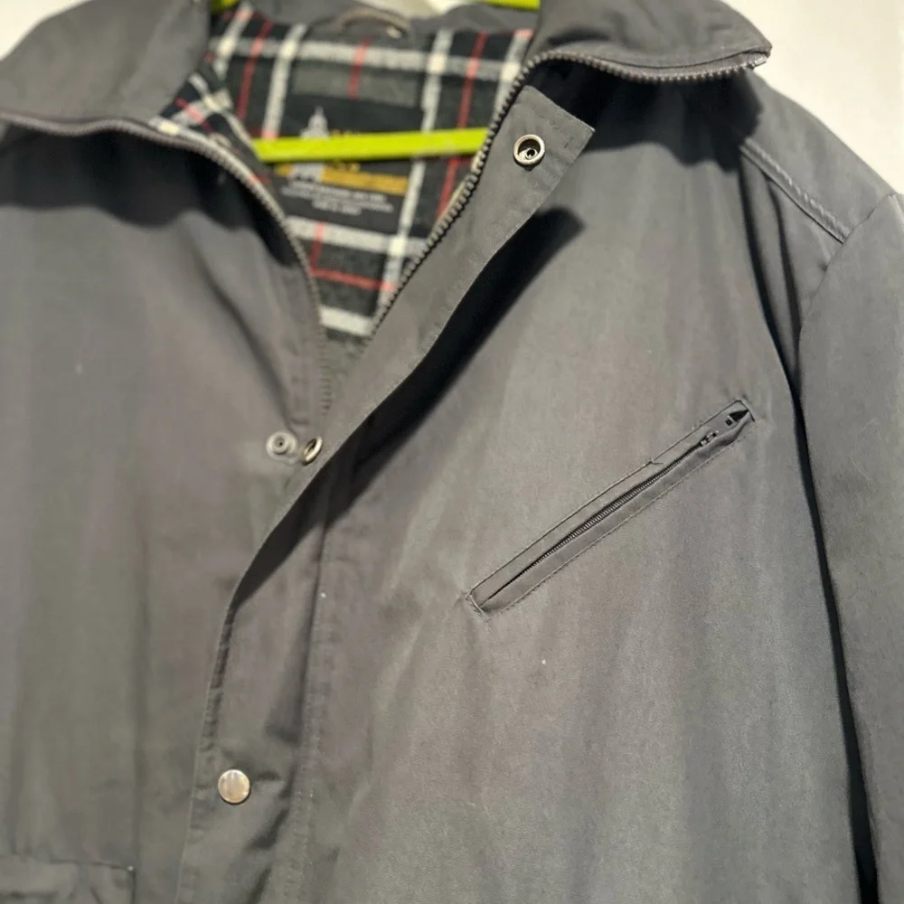 Vintage 80s Men’s London Fog Sz: 44L Maincoat Jacket. Plaid Fleece Lined.